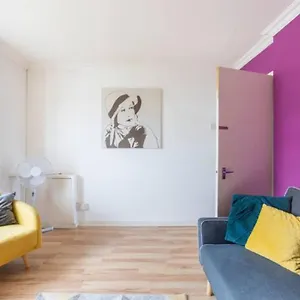 Cosy 1 Bedroom Flat Near Barking Town Centre Barking (Greater London)