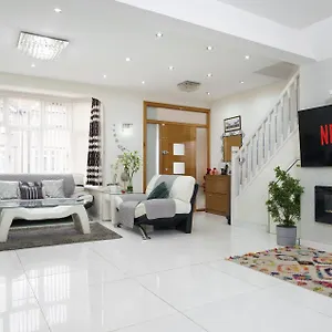 Barking Haven Retreat - Airport - Parking - Train Station Barking (Greater London)