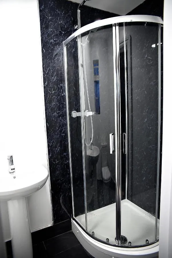 ***  Hotel The Bank Barking  Reino Unido