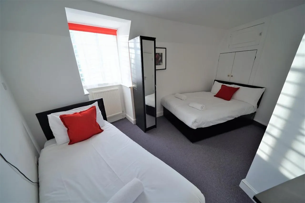 Hotel The Bank Barking