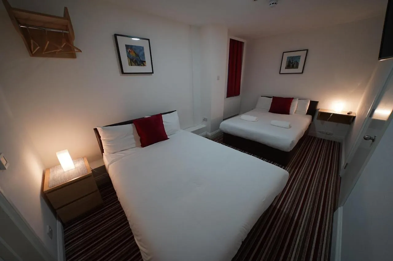 Hotel The Bank Barking  3*, Barking (Greater London) Reino Unido